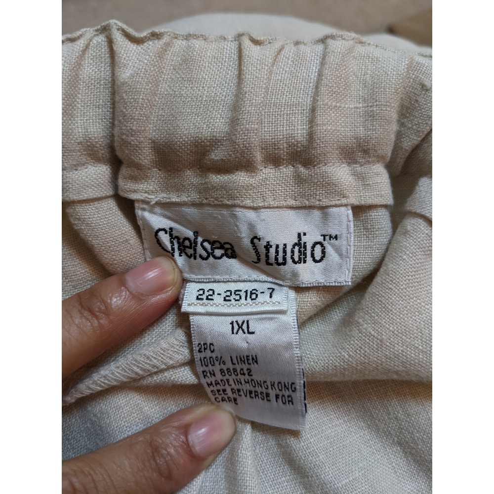 Chelsea Studio Jacket Capri Set - Picture 6 of 6